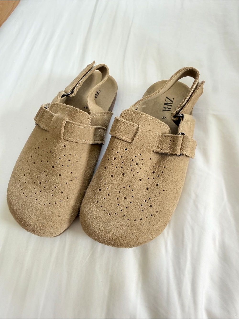 ZARA Kids Suede Clogs Size 26 EU / US 9 Beige – New Without Tags